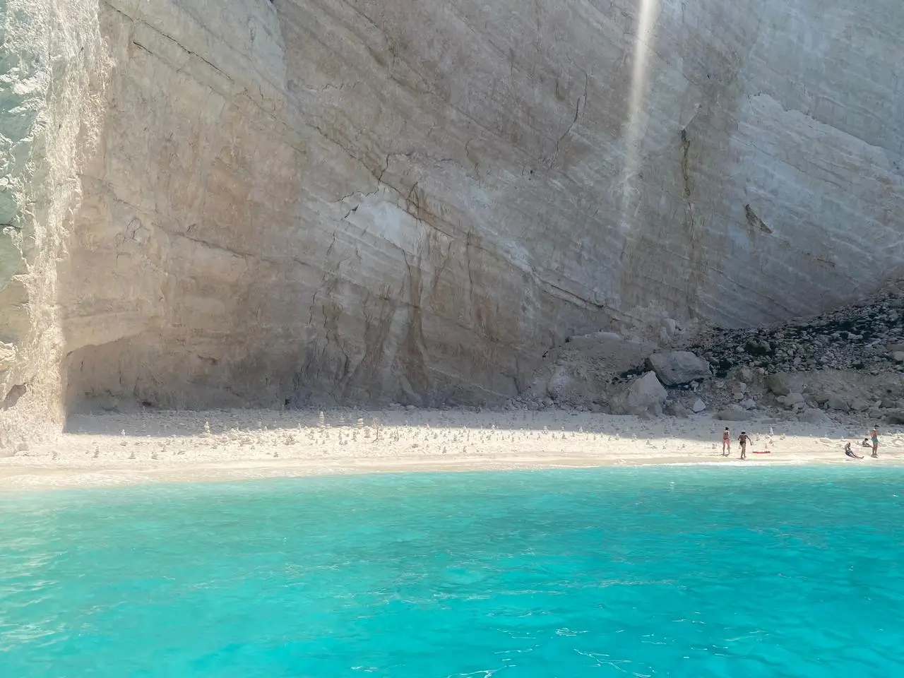 Navagioblue.com - 40 years Porto Vromi - Navagio